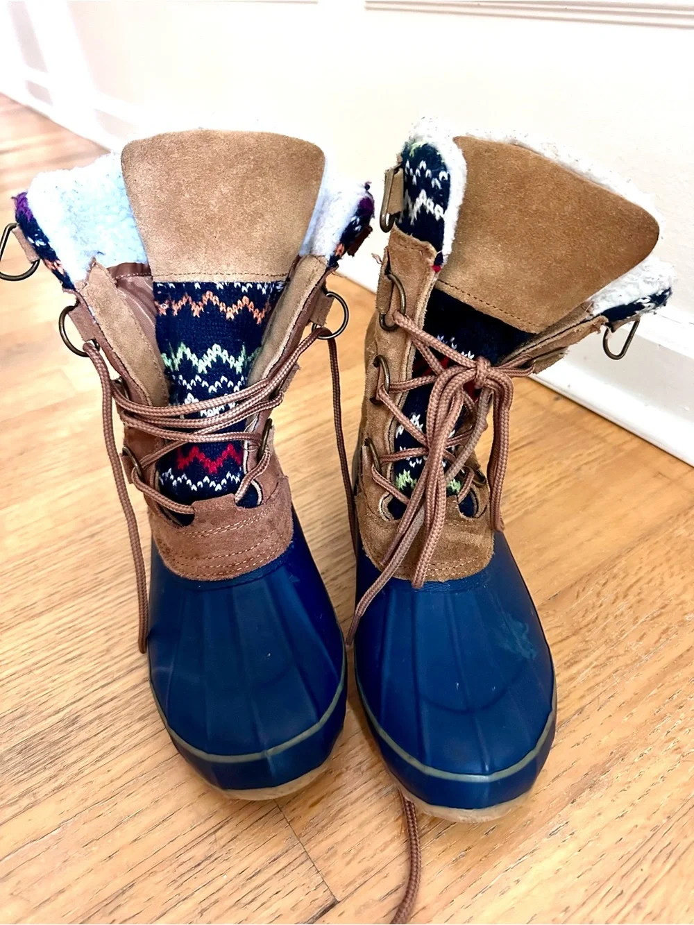 Khombu Women’s Vail 7 Duck Boots Blue Suede Fair Isle Fleece Lined Snow Boots